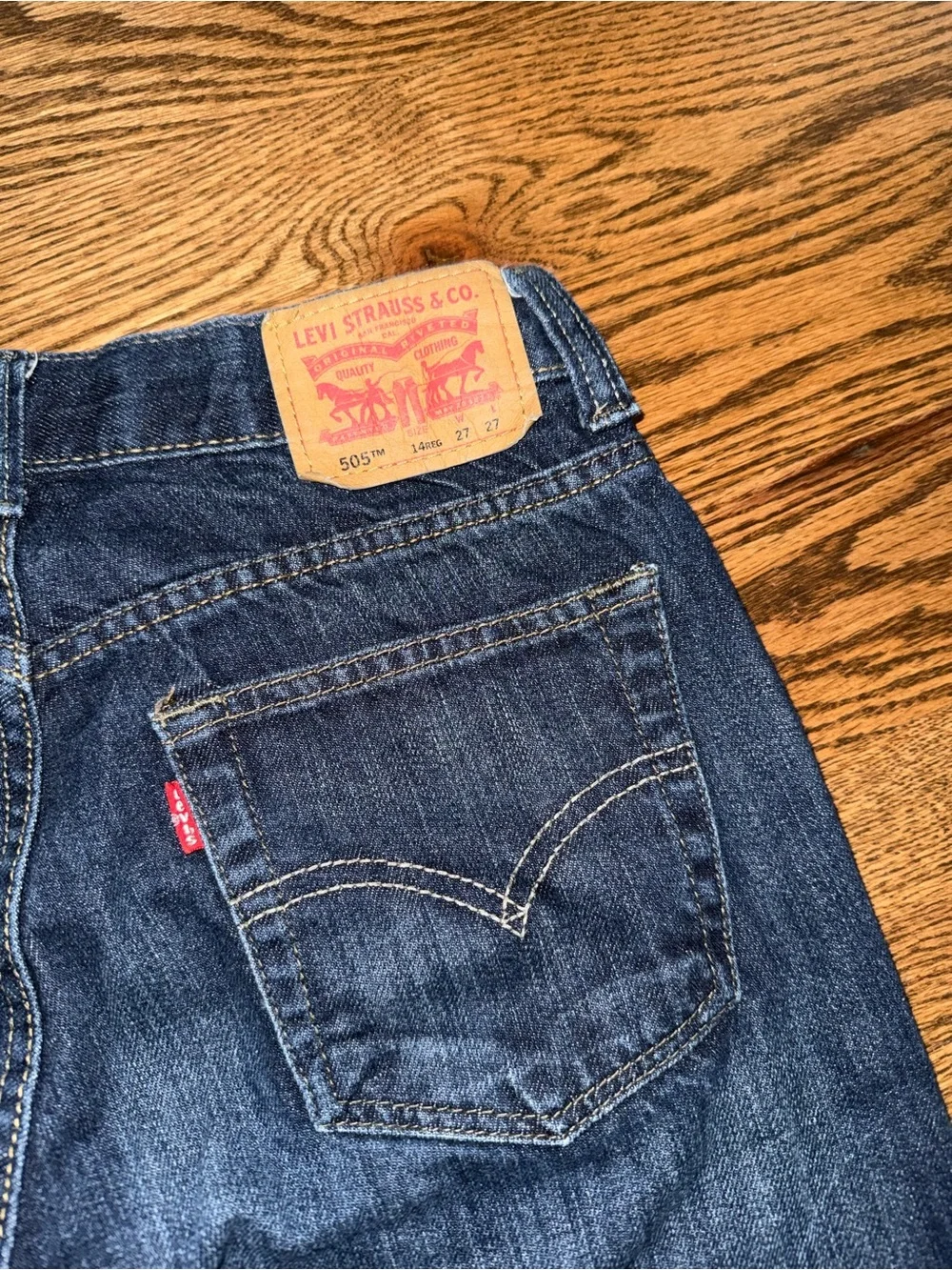 Levi's Boys 505 dark wash Straight leg Jeans size 14